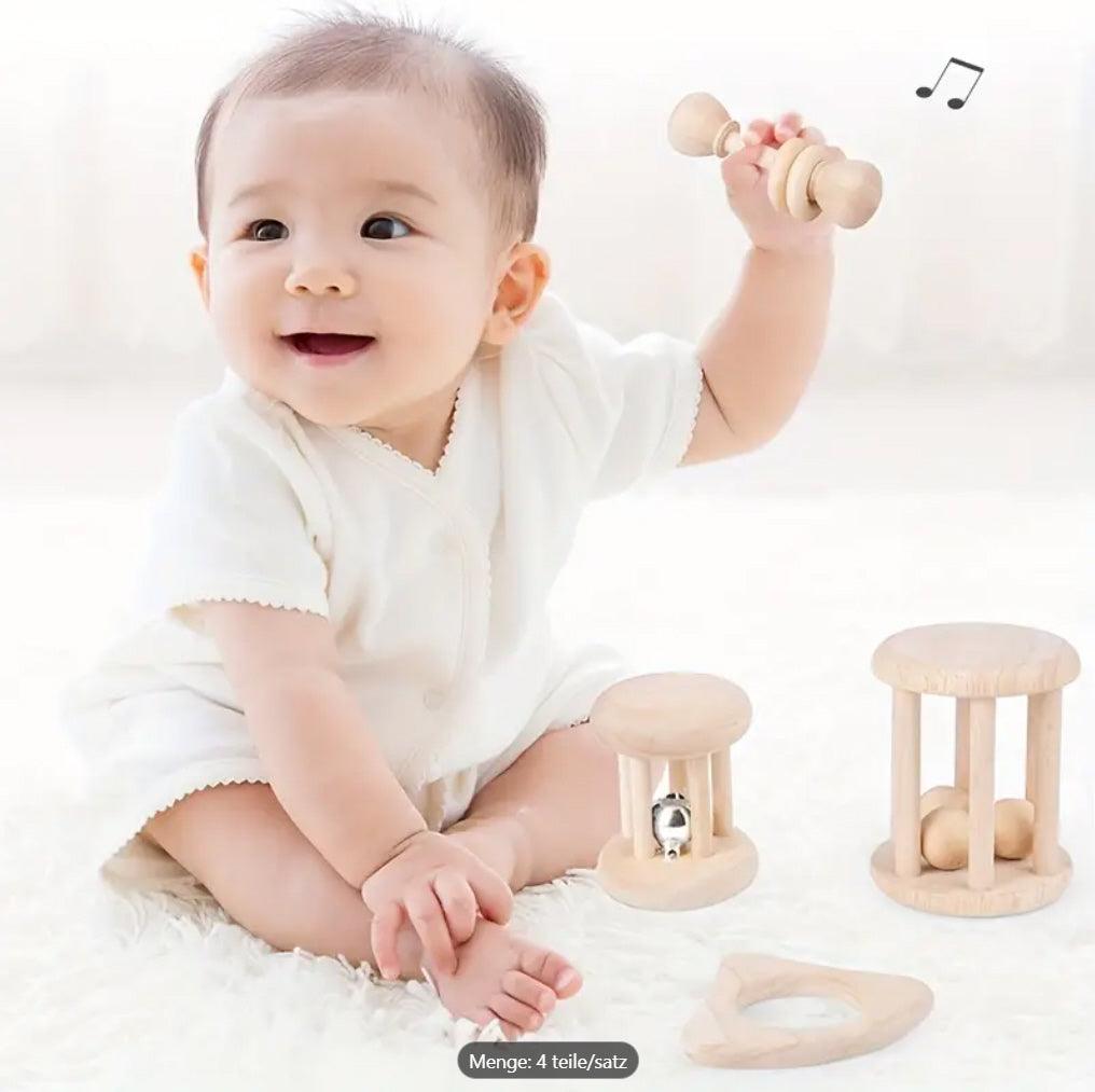 4-teiliges Baby-Rasselspielzeug aus Holz