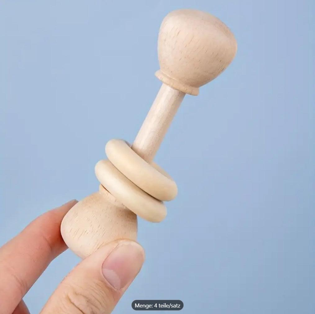 4-teiliges Baby-Rasselspielzeug aus Holz